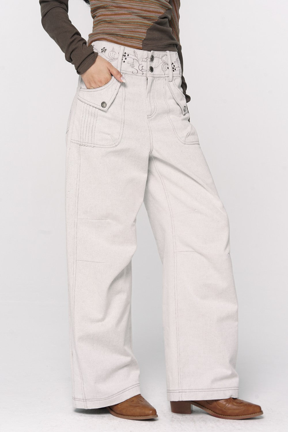 Embroidered Floral Stitch Jeans